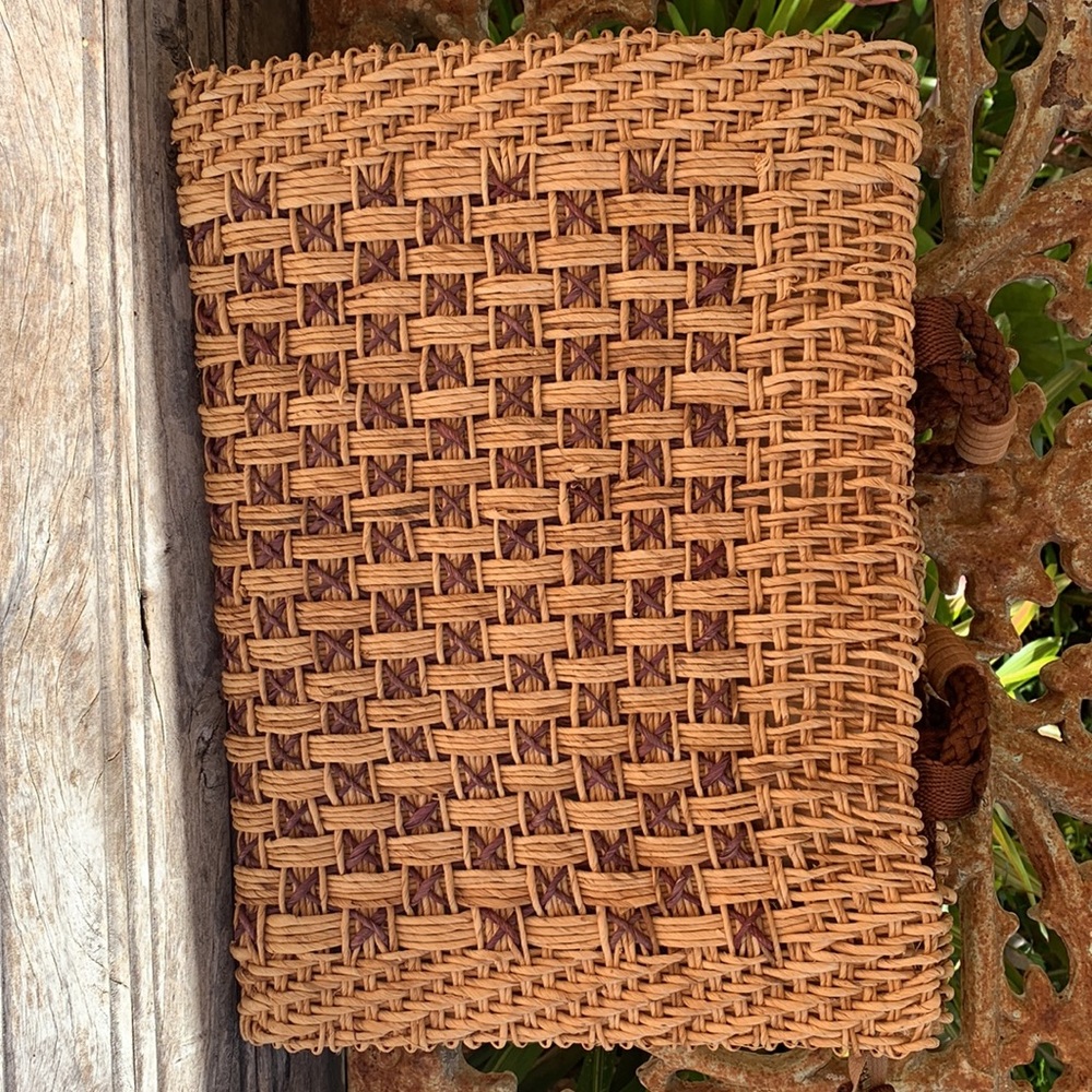 MAGID Handbag - Picture 4 of 8